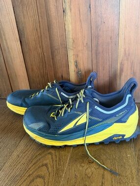 Altra Men's Olympus 5 trail running shoes Size 13